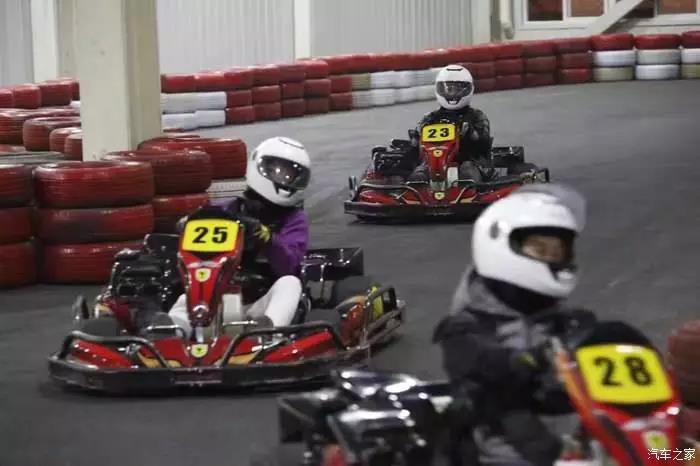 Today, lets take a look at the “karaoke” in racing entertainment: karting